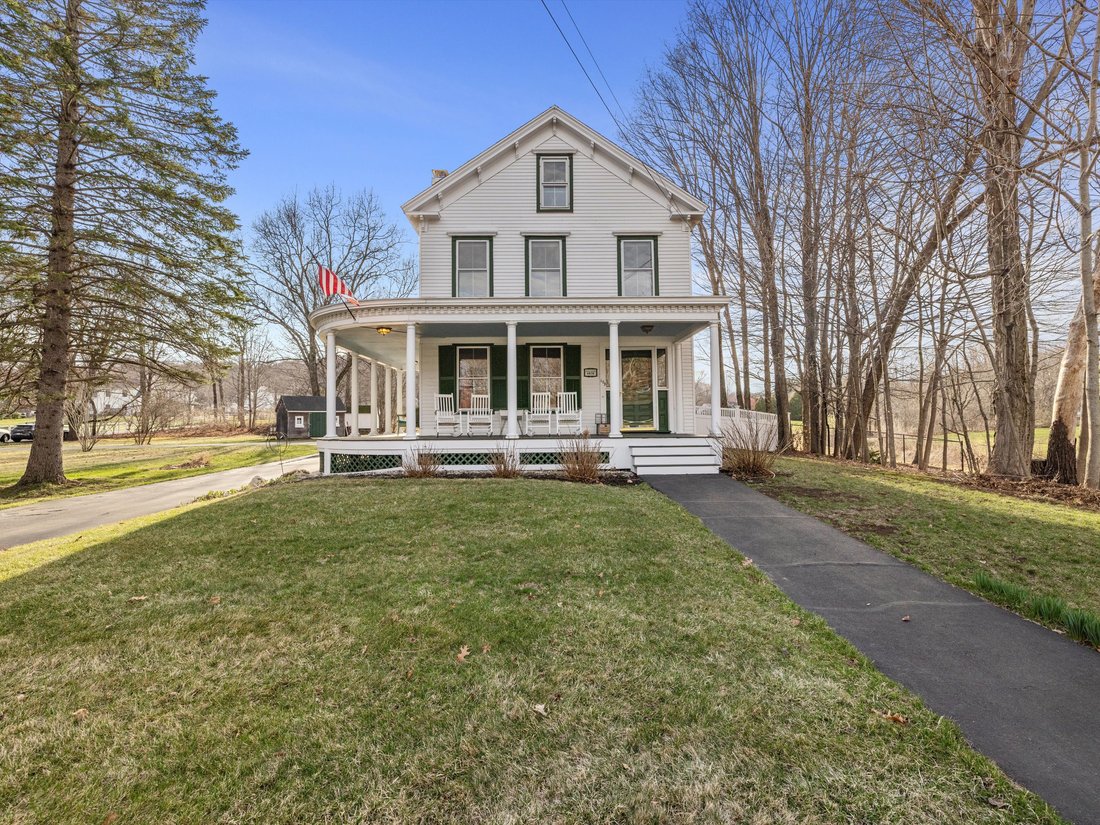 House in Westborough, Massachusetts, United States 4 - 17629322