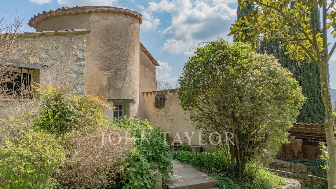 House in Fayence, Provence-Alpes-Côte d'Azur, France 2 - 17629727