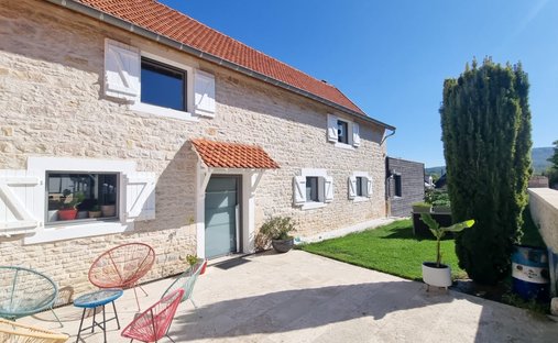 House in Fleurey-sur-Ouche, Bourgogne – Franche-Comté, France 1