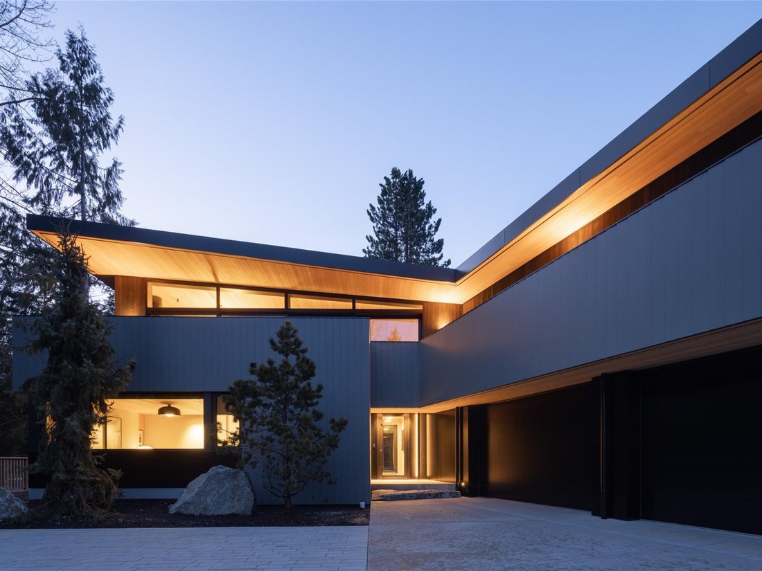 House in Whistler, British Columbia, Canada 2 - 17635810