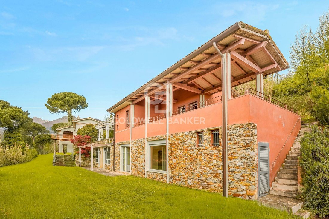 Villa in Pietrasanta, Tuscany, Italy 1 - 17634363