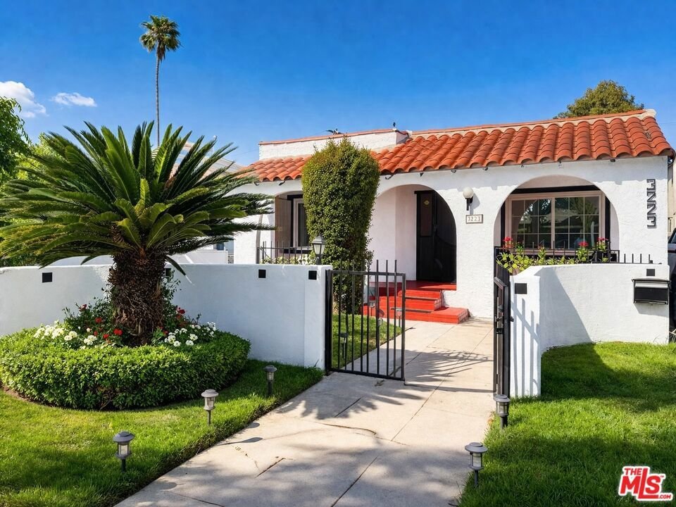 House in Los Angeles, California, United States 1 - 17630898