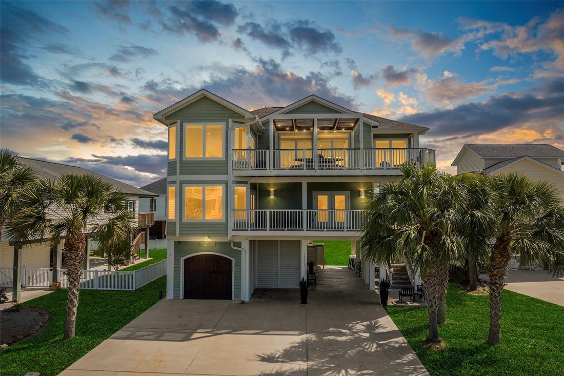 House in Galveston, Texas, United States 1 - 17632701