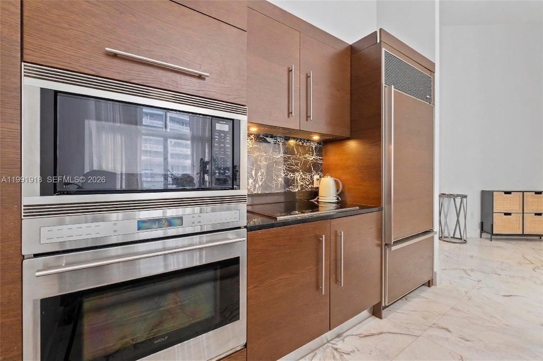 Condo in Miami, Florida, United States 4 - 17638724
