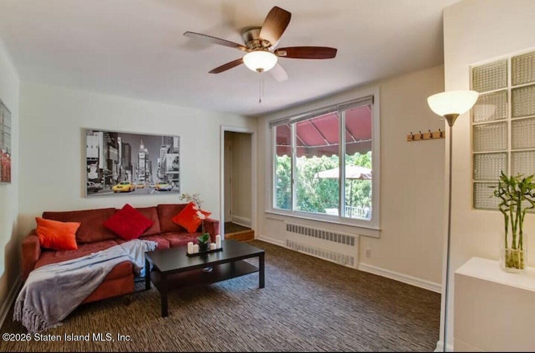 House in New York, New York, United States 5 - 17631701