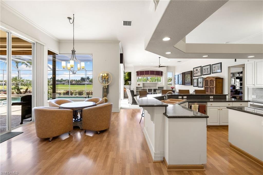 House in Naples, Florida, United States 3 - 17642575