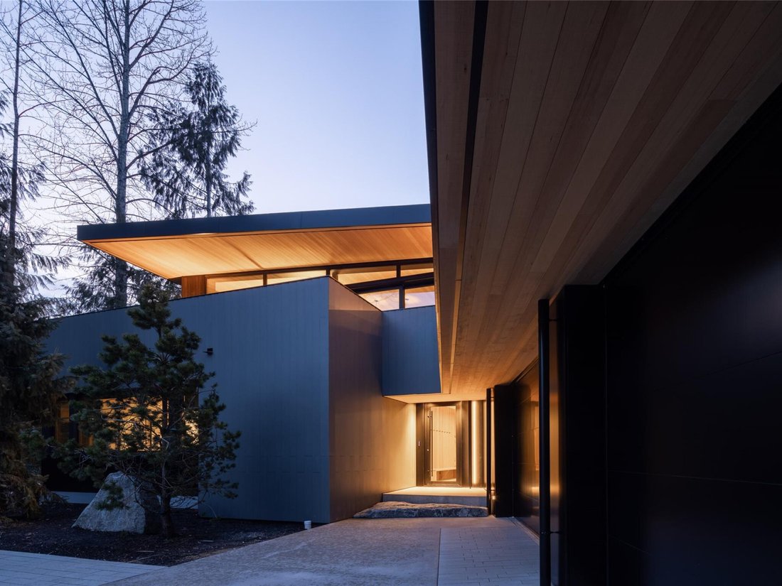 House in Whistler, British Columbia, Canada 1 - 17635810