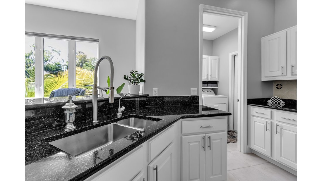 Condo in Longboat Key, Florida, United States 4 - 17558028