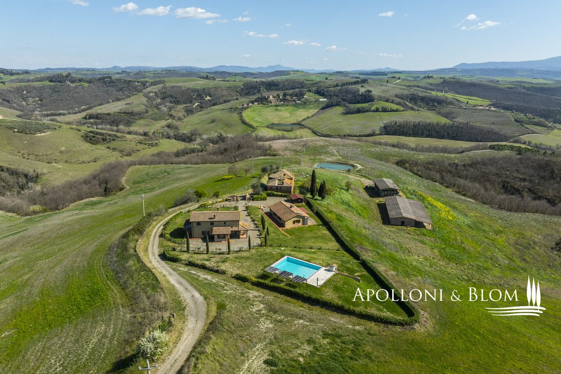 House in Montalcino, Tuscany, Italy 3 - 17629606