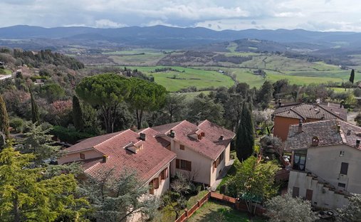 Casa di campagna a Casole d'Elsa, Toscana, Italia 1