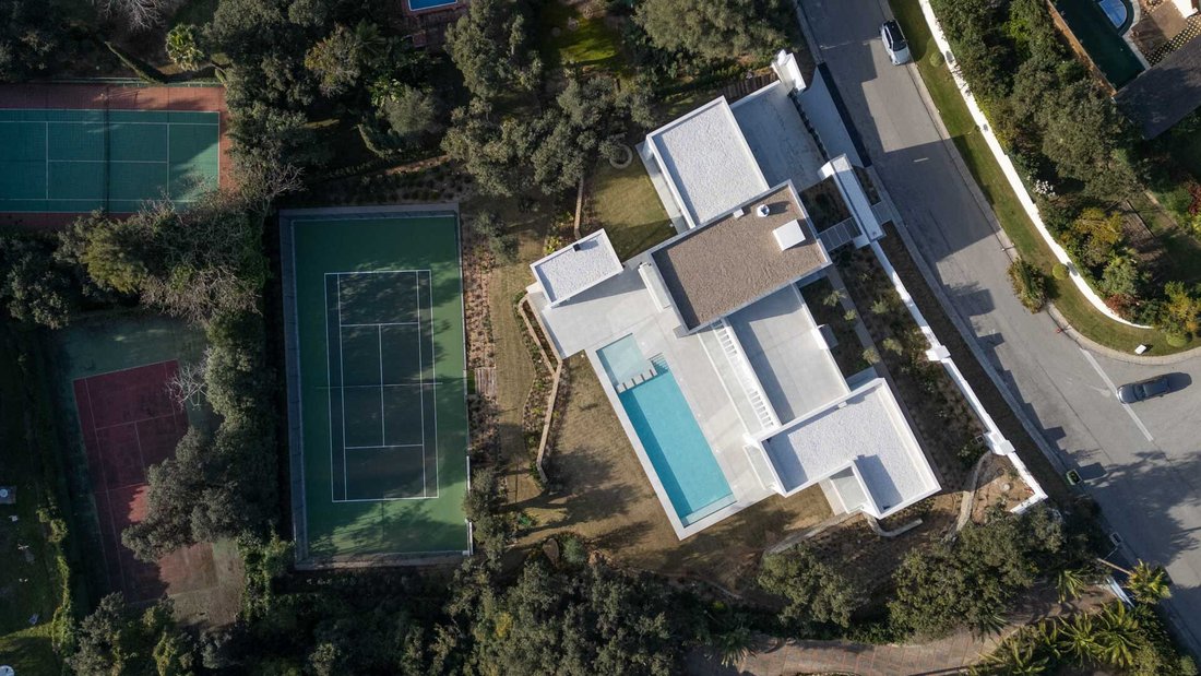 House in Sotogrande, San Roque, Andalusia 1 - 17637856