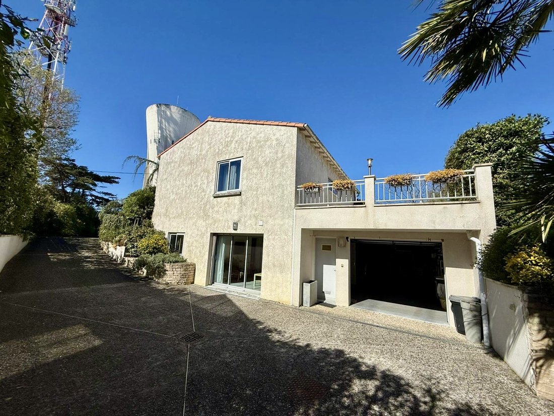 House in Vaux-sur-Mer, Nouvelle-Aquitaine, France 3 - 17632027