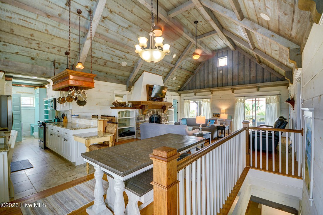 House in North Topsail Beach, North Carolina, United States 4 - 17627797