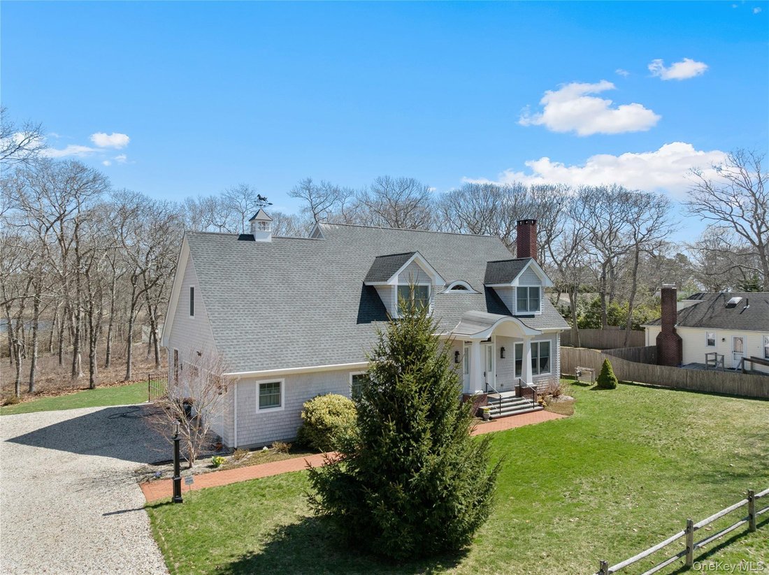 House in Laurel, New York, United States 5 - 17630998
