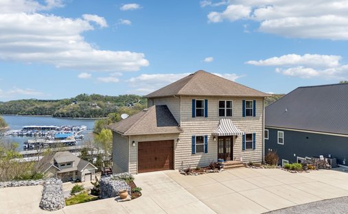 House in Smithville, Tennessee, United States 1