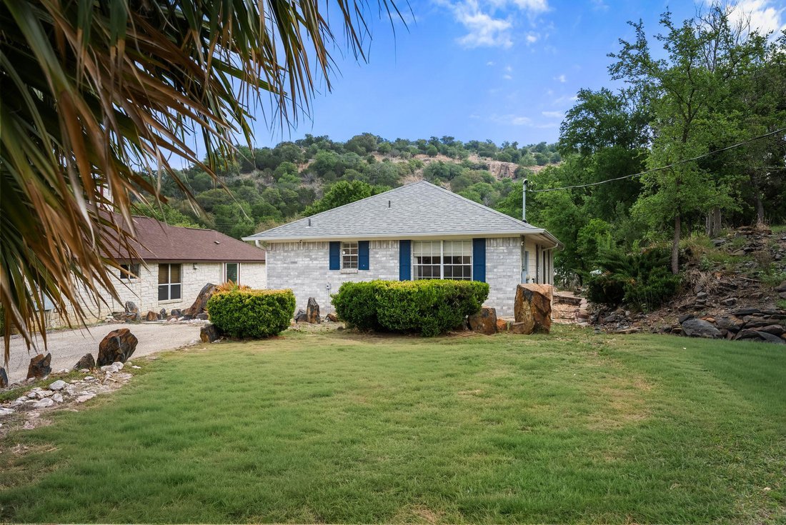 House in Llano, Texas, United States 3 - 17631781