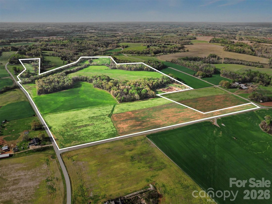 Land in Bear Poplar, North Carolina, United States 1 - 17632124