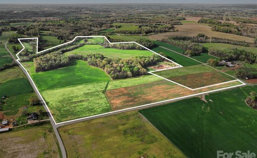Land in Bear Poplar, North Carolina, United States 1