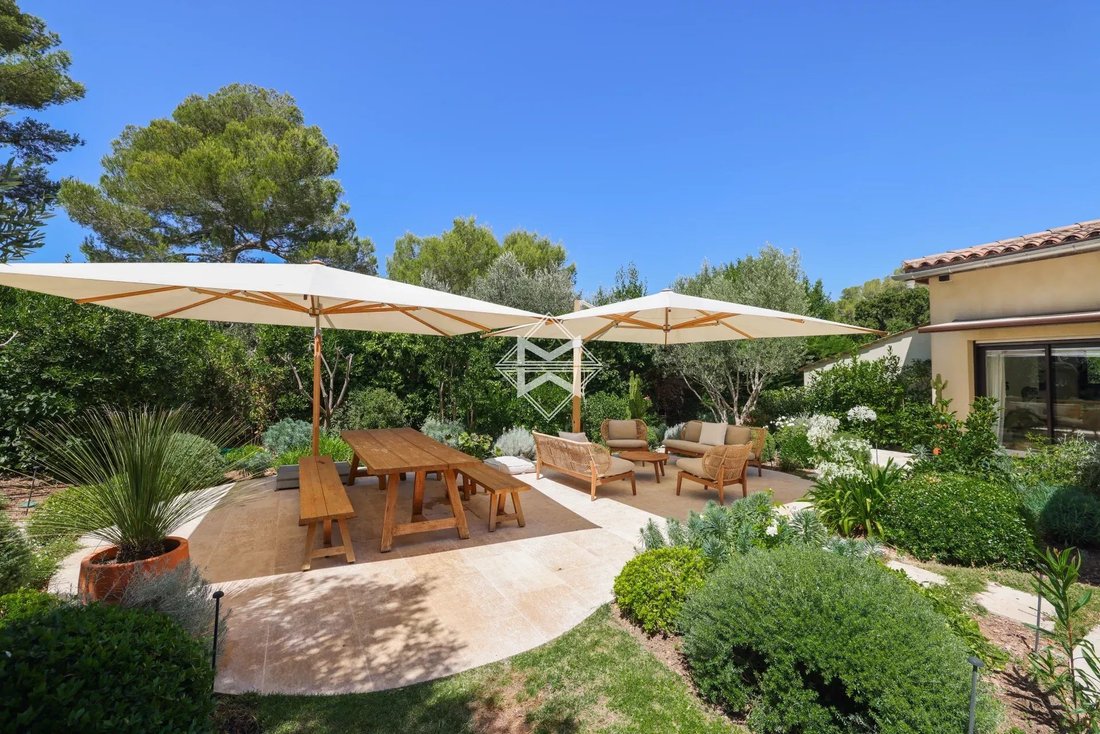 Villa in Le Cannet, Provence-Alpes-Côte d'Azur, France 4 - 17629774