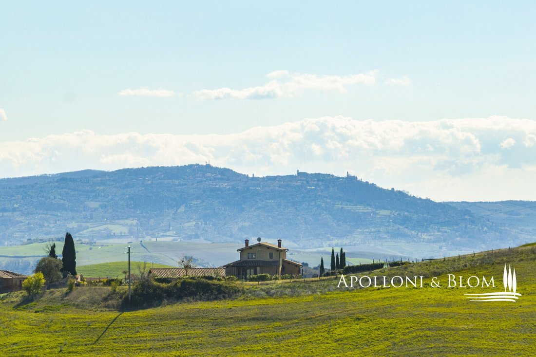 House in Montalcino, Tuscany, Italy 4 - 17629606