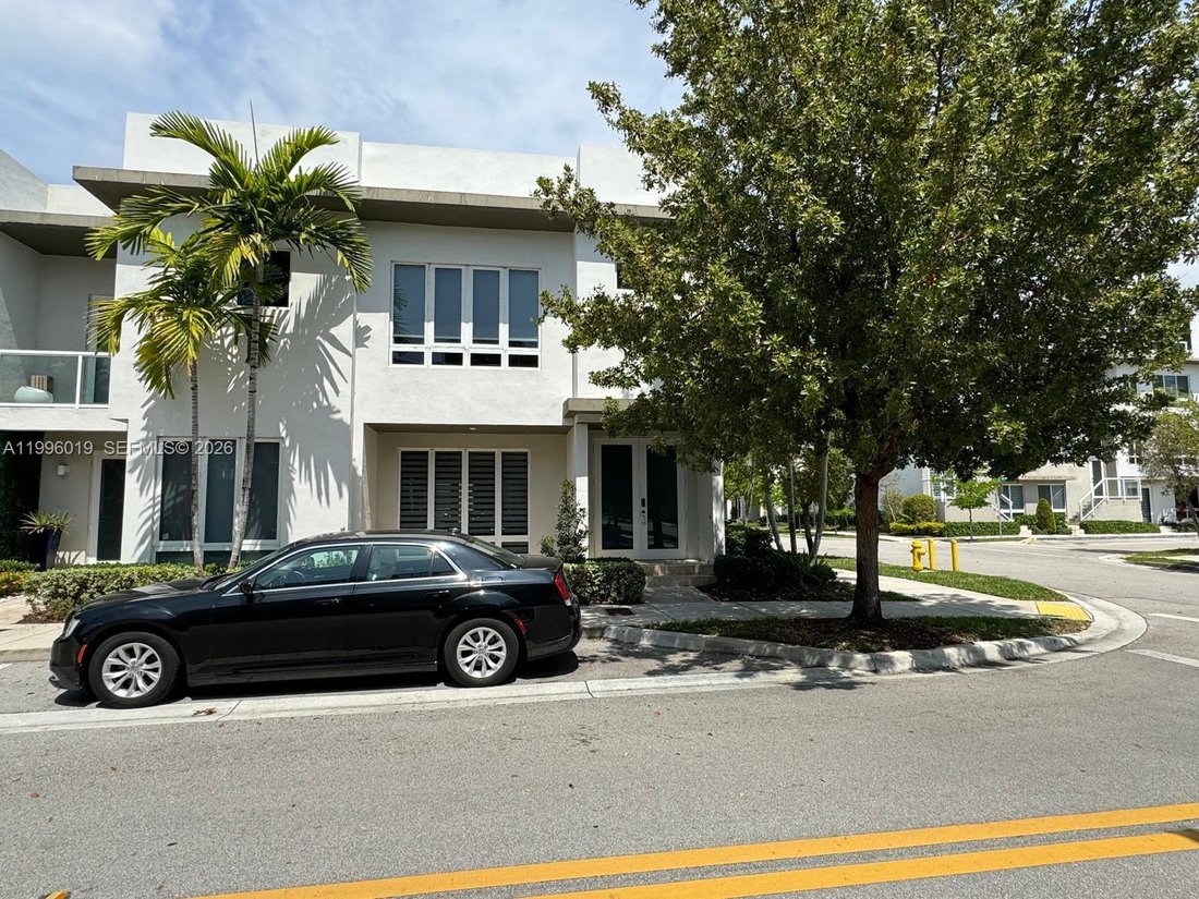 Townhouse in Doral, Florida, United States 1 - 17631024