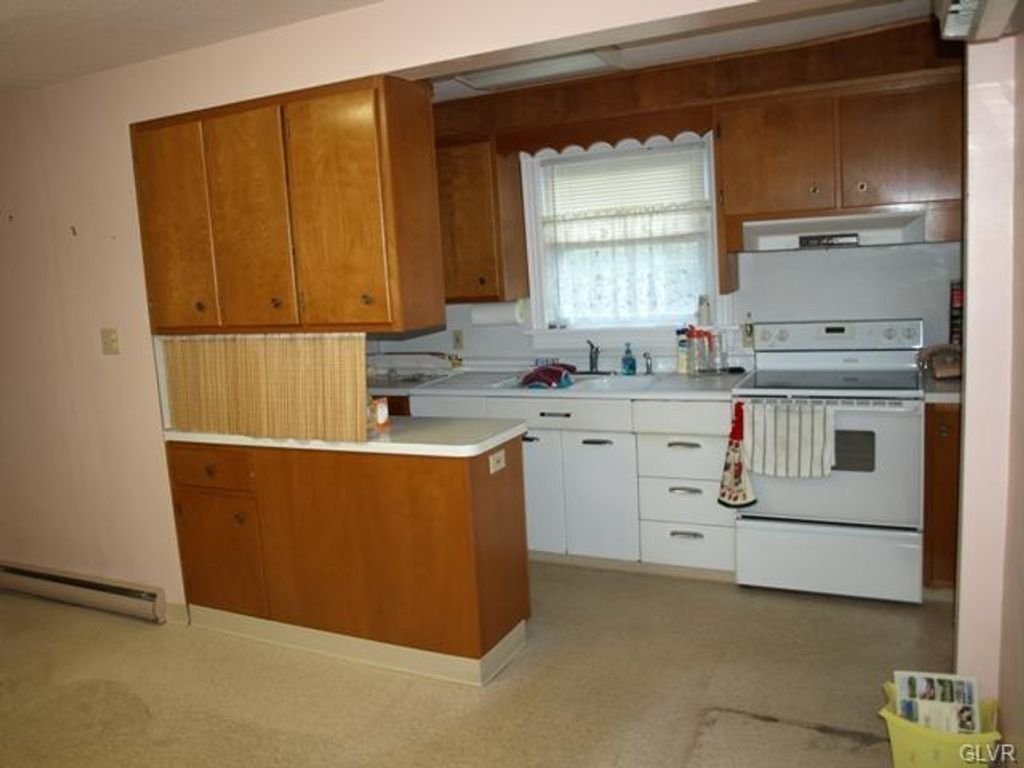 House in Coplay, Pennsylvania, United States 5 - 17641217