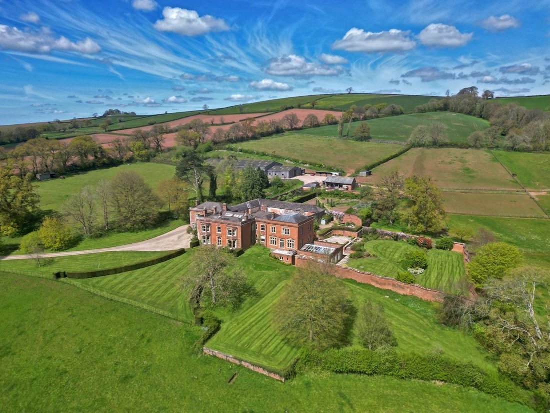House in Shobrooke, England 2 - 17633406