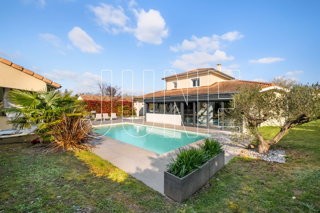 House in Chasse-sur-Rhone, Auvergne-Rhône-Alpes, France 4 - 17632116