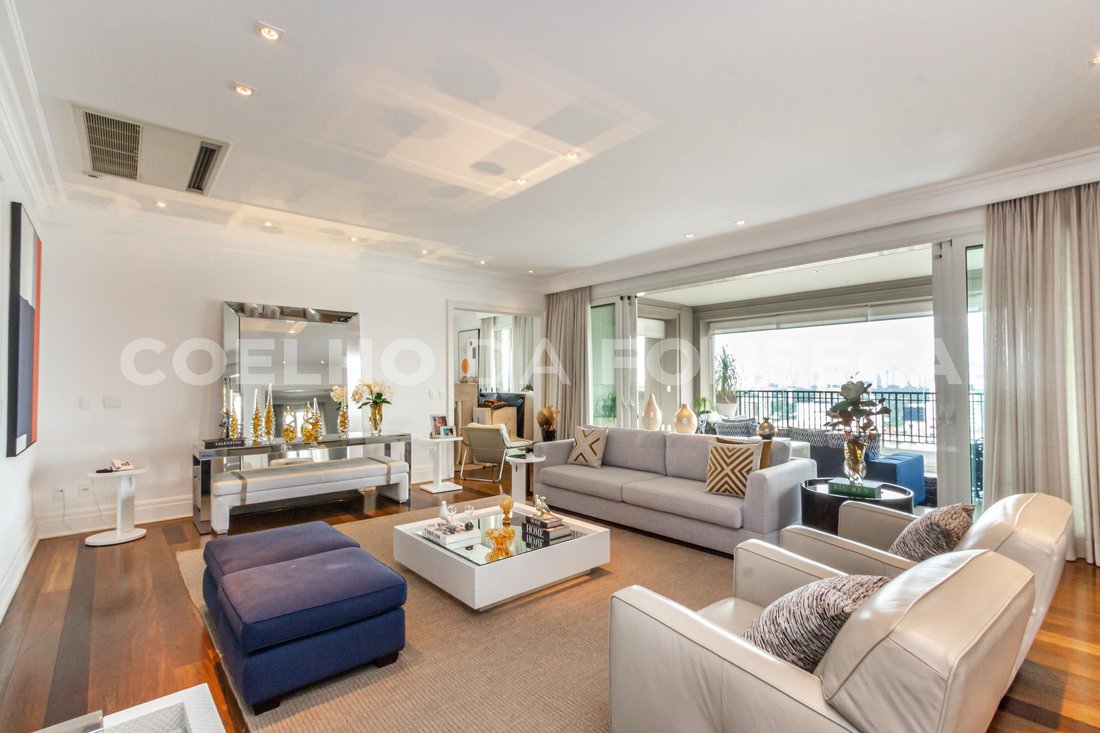 Condo in São Paulo, State of São Paulo, Brazil 2 - 15645862
