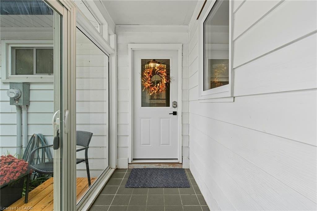 House in Hamilton, Ontario, Canada 4 - 17628635
