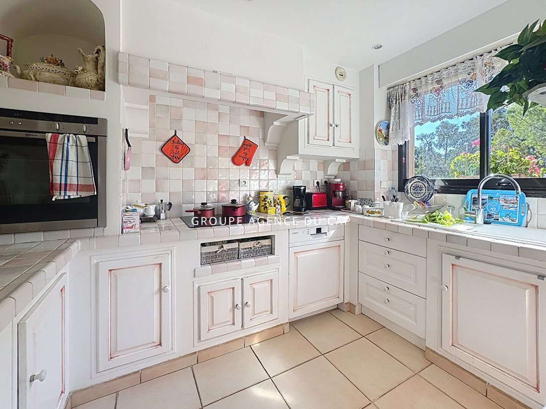Apartment in Valescure-Vaulongue-Clair Bois-Vallon Suveret, Saint-Raphaël, France 4 - 17629872