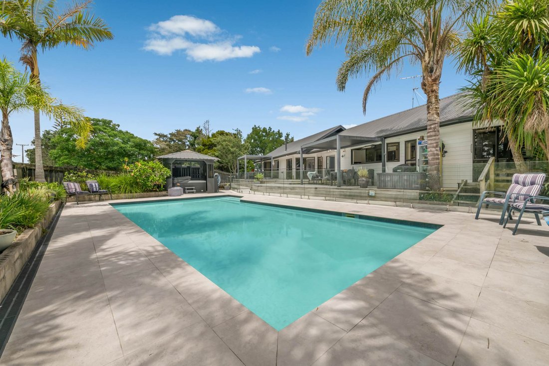 House in Brookby, Auckland, New Zealand 2 - 17024310