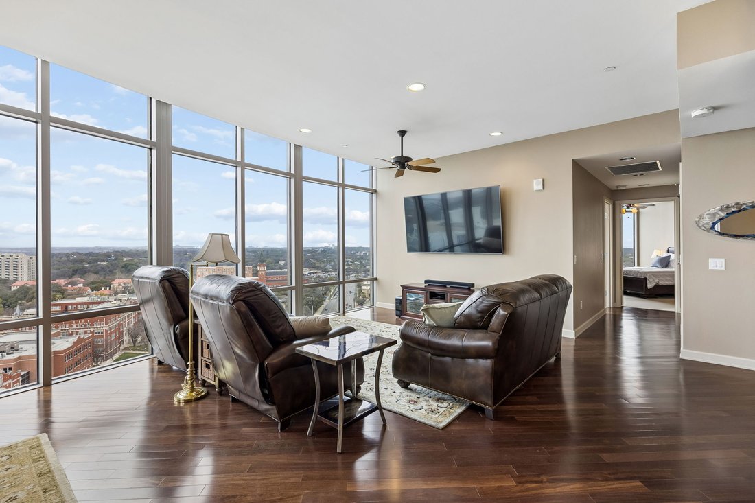 House in San Antonio, Texas, United States 2 - 17641064