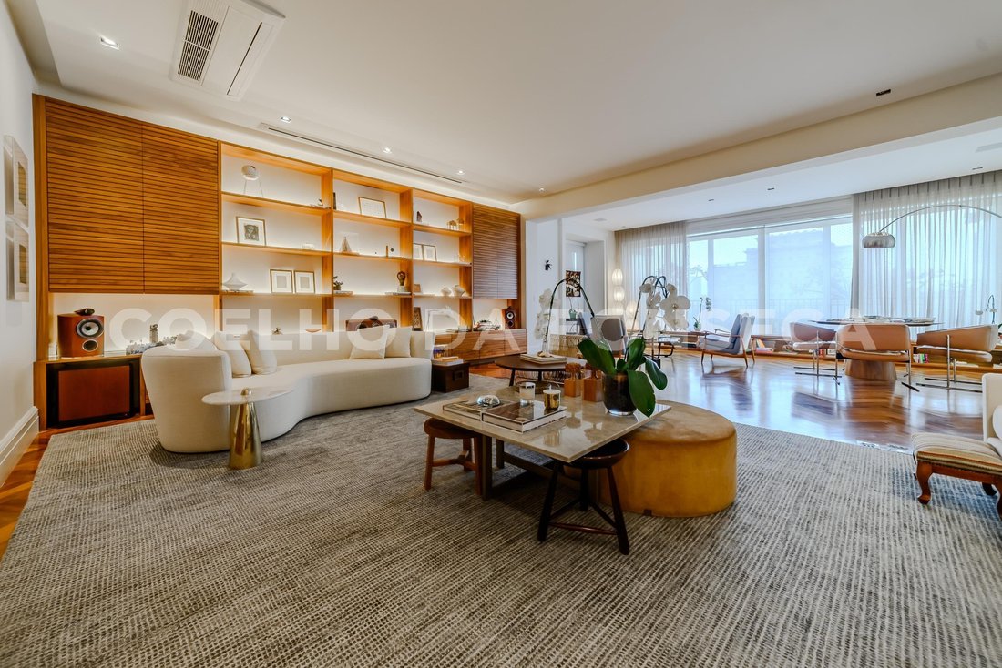 Condo in São Paulo, State of São Paulo, Brazil 2 - 17639258