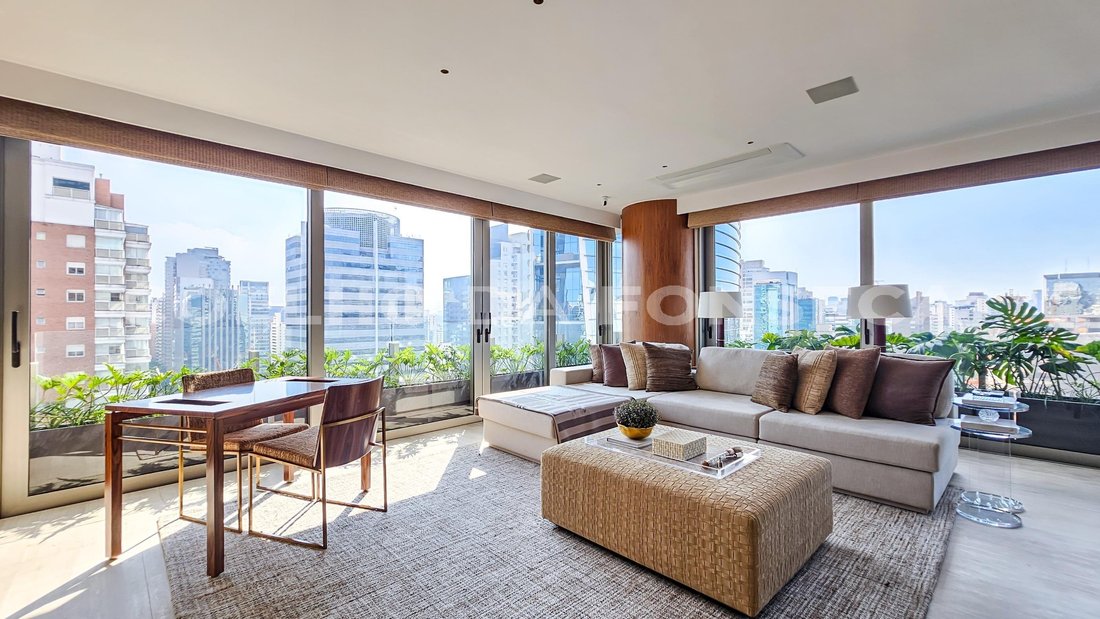 Condo in São Paulo, State of São Paulo, Brazil 2 - 17636015