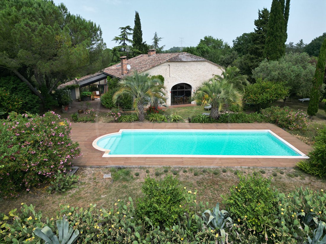 Villa in Duras, Nouvelle-Aquitaine, France 1 - 17629109