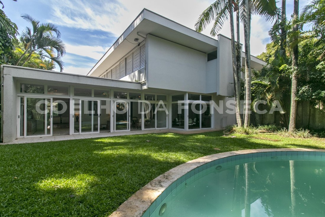 House in Brazil 2 - 17636509