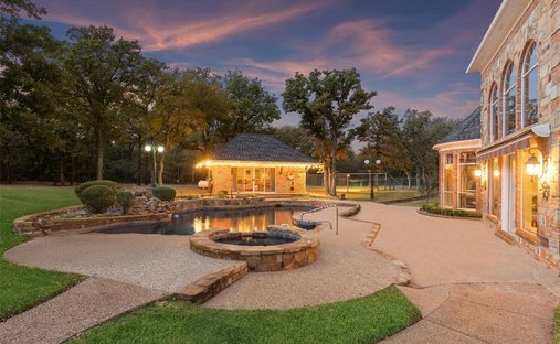 House in Lantana, Texas, United States 1