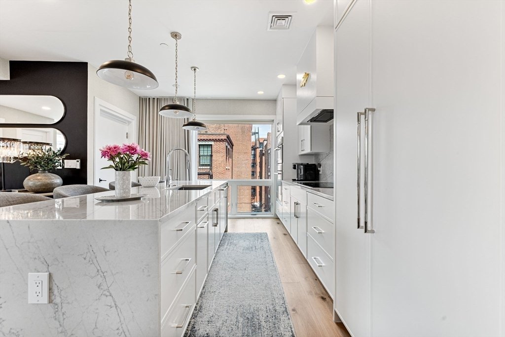 Condo in Boston, Massachusetts, United States 4 - 17628681