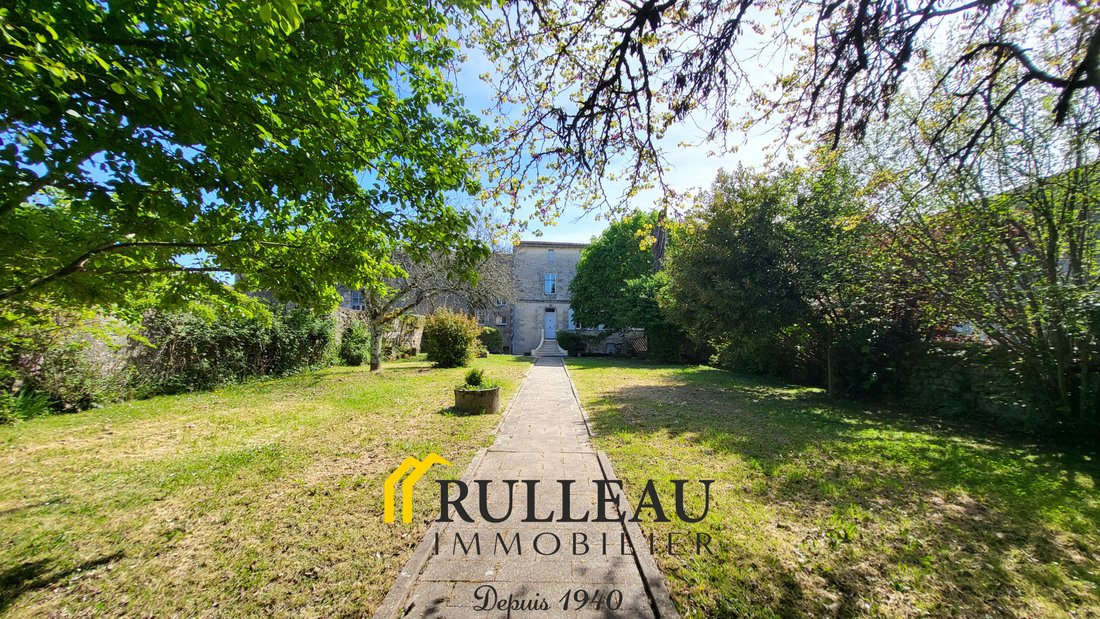 Maison à Bourg, Nouvelle-Aquitaine, France 1 - 17632044