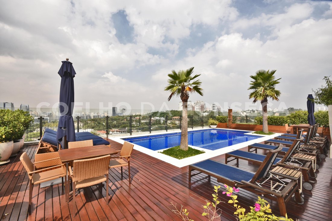 Condo in São Paulo, State of São Paulo, Brazil 1 - 15640069