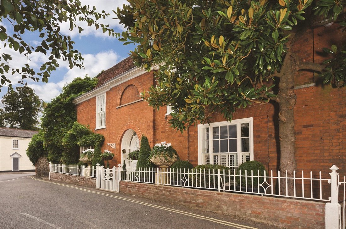 House in Woodbridge, England 1 - 16886361