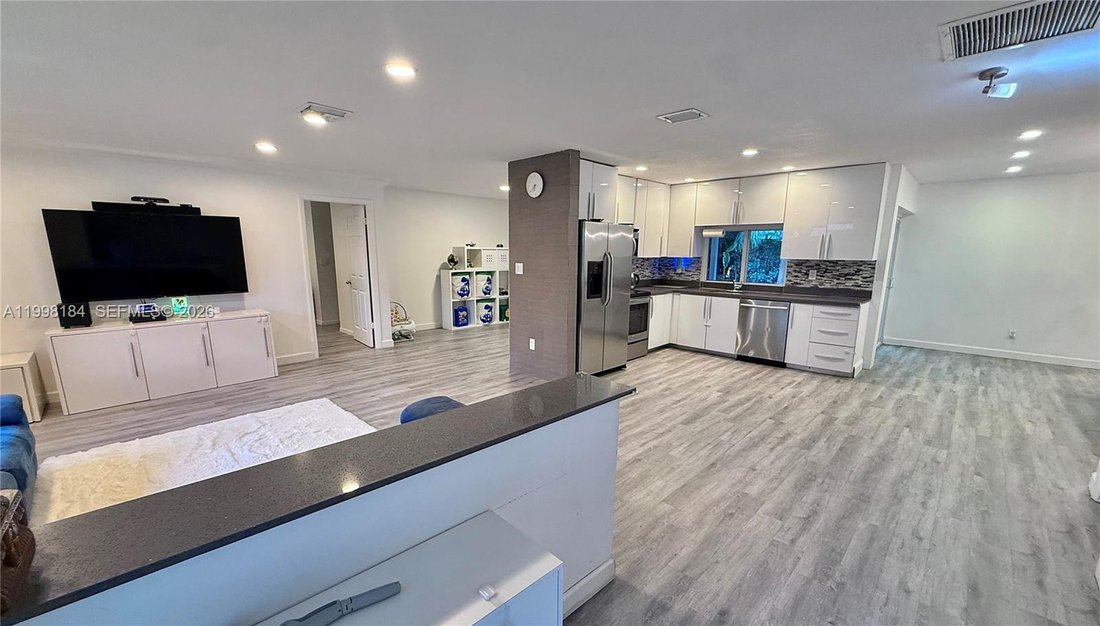 House in Davie, Florida, United States 5 - 17631055