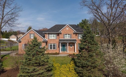 House in Massanetta Springs, Virginia, United States 1