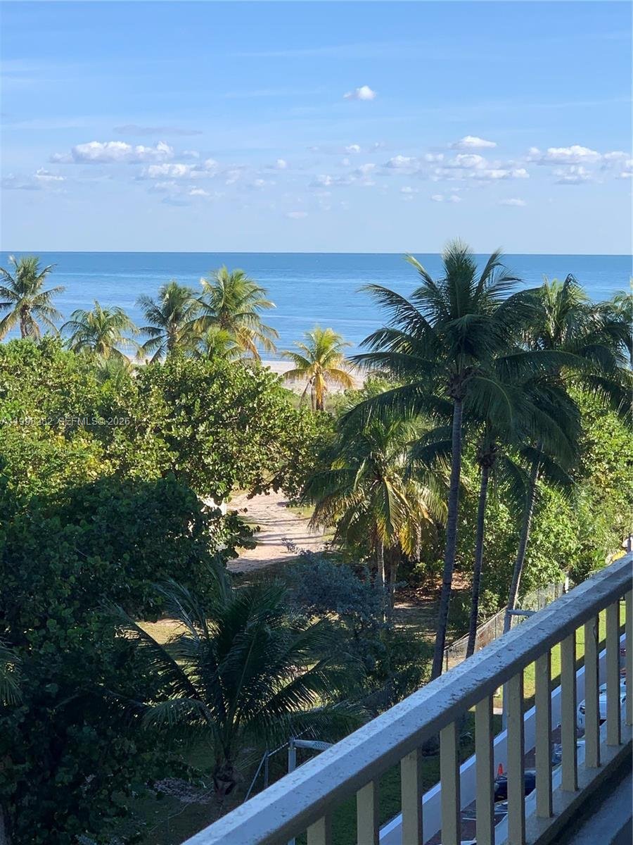 Condo in Key Biscayne, Florida, United States 2 - 17631011