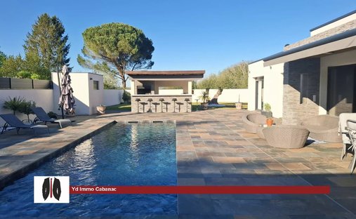 House in Illats, Nouvelle-Aquitaine, France 1