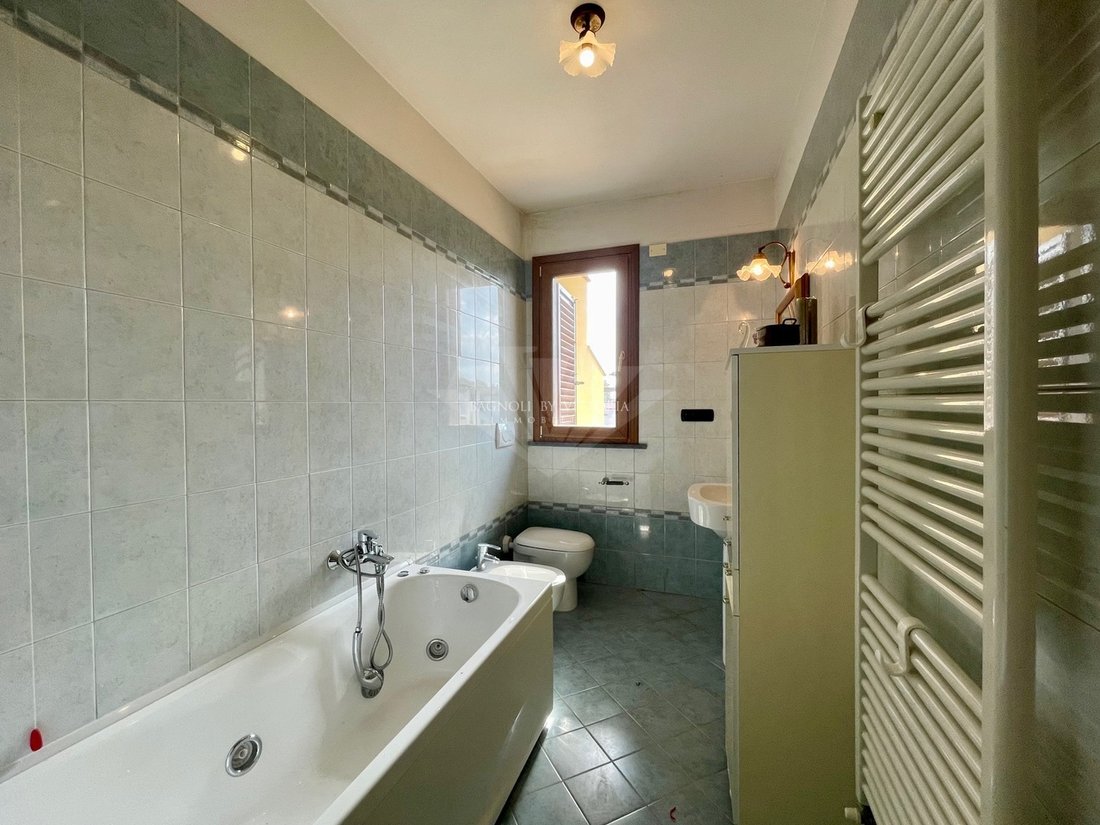 House in Tonfano, Pietrasanta, Italy 4 - 17627912