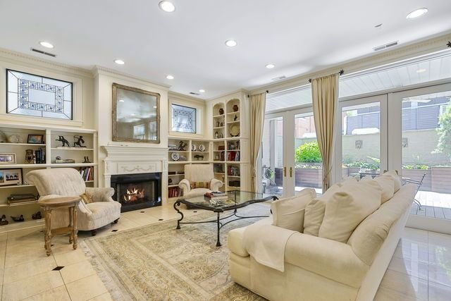 House in Chicago, Illinois, United States 2 - 15492526