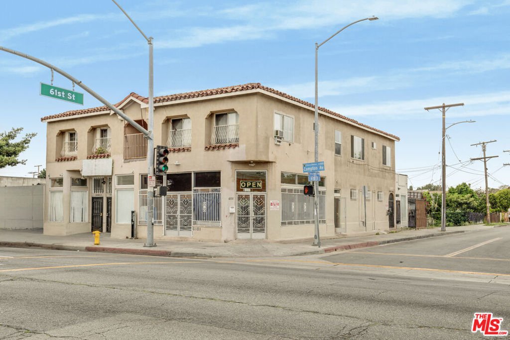 Los Angeles, California, United States 1 - 17630941