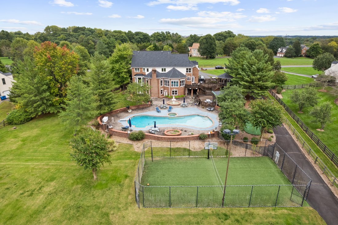 Centreville, Virginia, United States 1 - 17315664